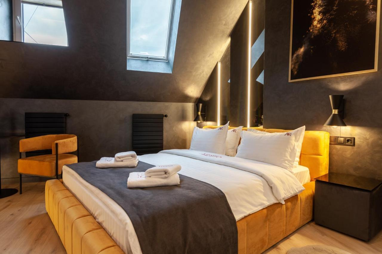 Aristo Jacuzzi Hotel Lviv Exteriör bild